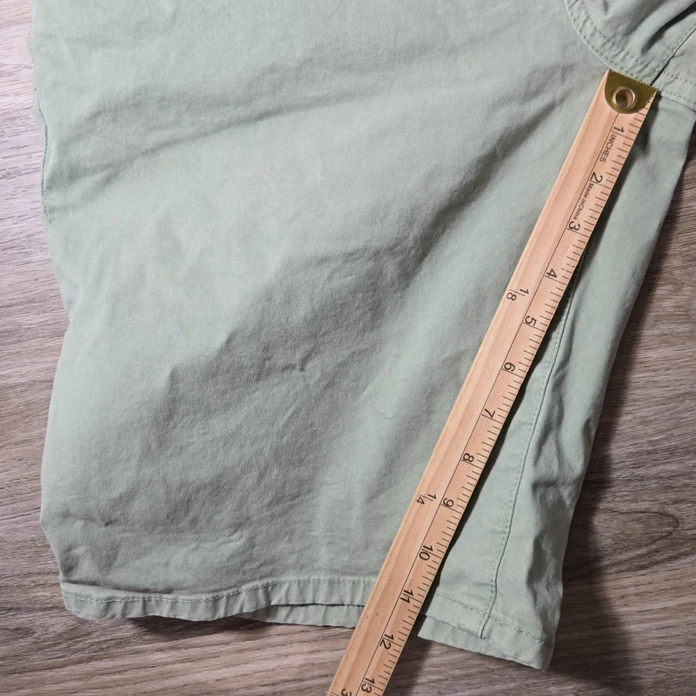 Oakley Chino Shorts Mens 36 Green Custom Fit Made Italy Flat Front Casual Golf